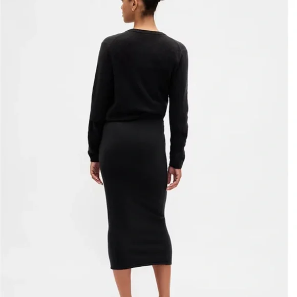 Medium GAP CashSoft Stretch Midi Skirt - Picture 2 of 7